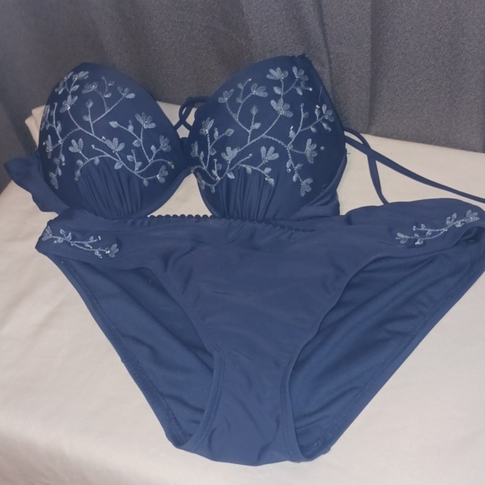 Time and Tru Blue push up bra Floral‎ Bikini Bathing suit L Swimsuit